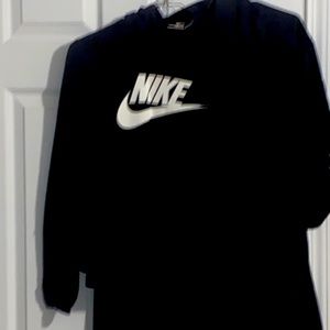 Big boys NIKE BLK SweatShirt - SZ LG